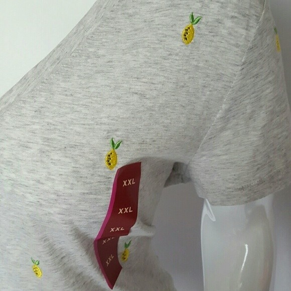 NEW Merona Plus Size Gray Embroidered Lemon Tee - Picture 6 of 8